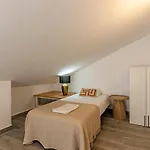 Second Floor Carregado