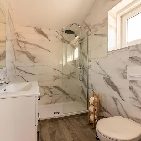 Second Floor * كاريغادو