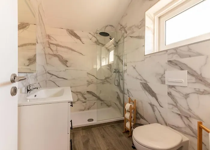 Second Floor * Carregado